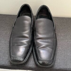 Salvatore Ferragamo mens Italian leather loafers size 13 D.